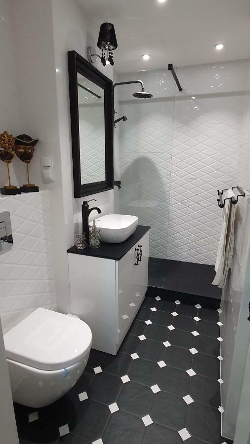 Apartament Twarda Lejlighed Warszawa Eksteriør billede